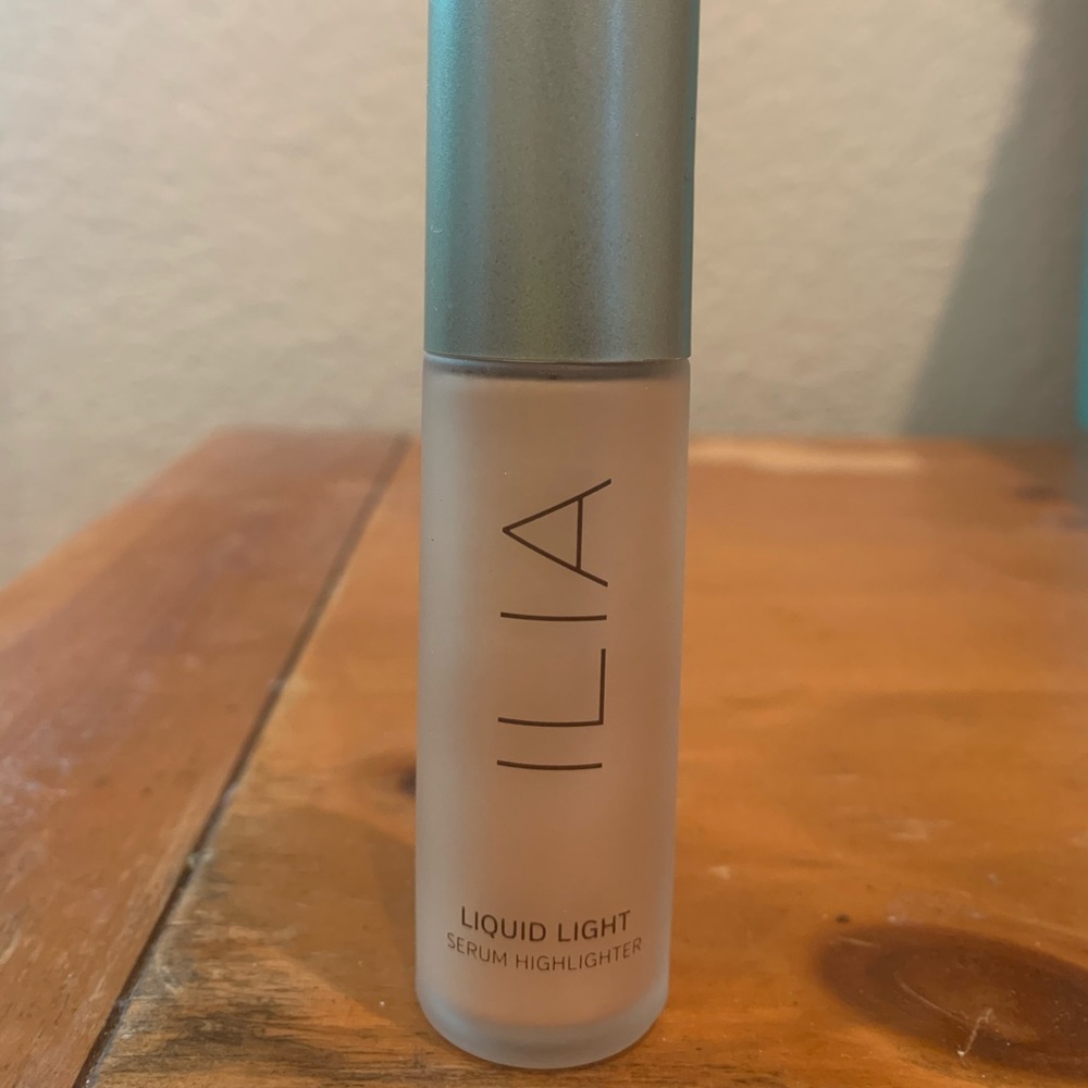 ILIA Liquid Light Serum Highlighter